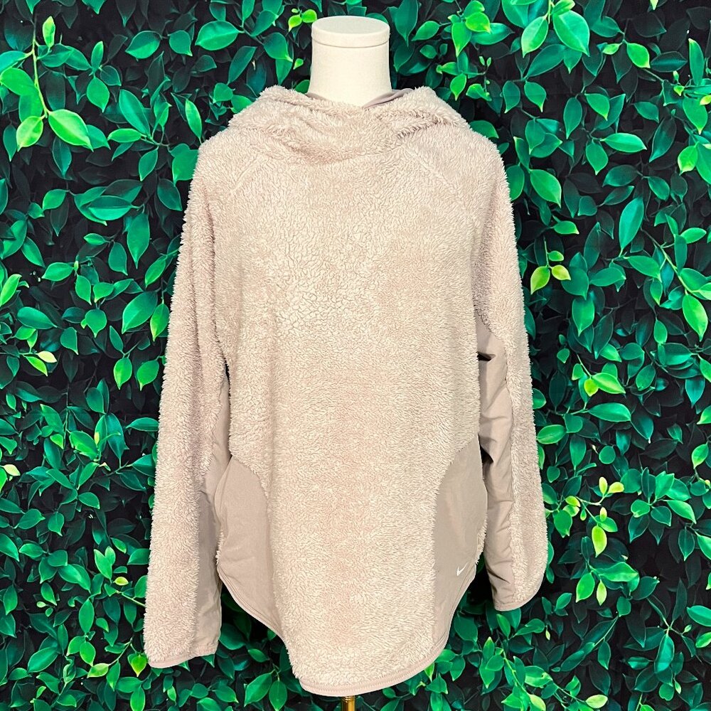 Nike Super Soft Hoodie w/ Pockets (Large)